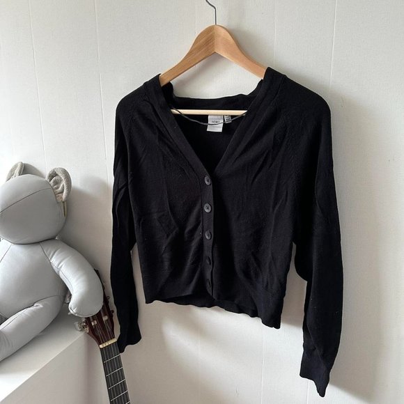 Cozy Fit Black Knit Cardigan Sweater - Picture 5 of 10